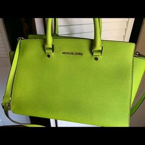 Michael kors handbag